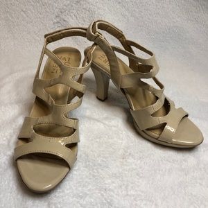 Tan Heels